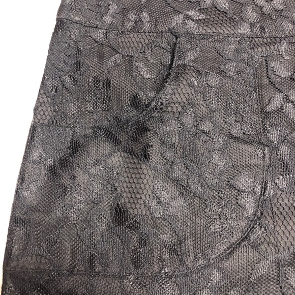 Lace Overlay High Waisted Shorts - Picture 3 of 9